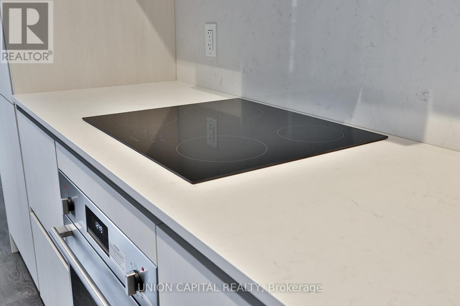 1111 - 108 Peter Street, Toronto, ON - Indoor Photo Showing Other Room