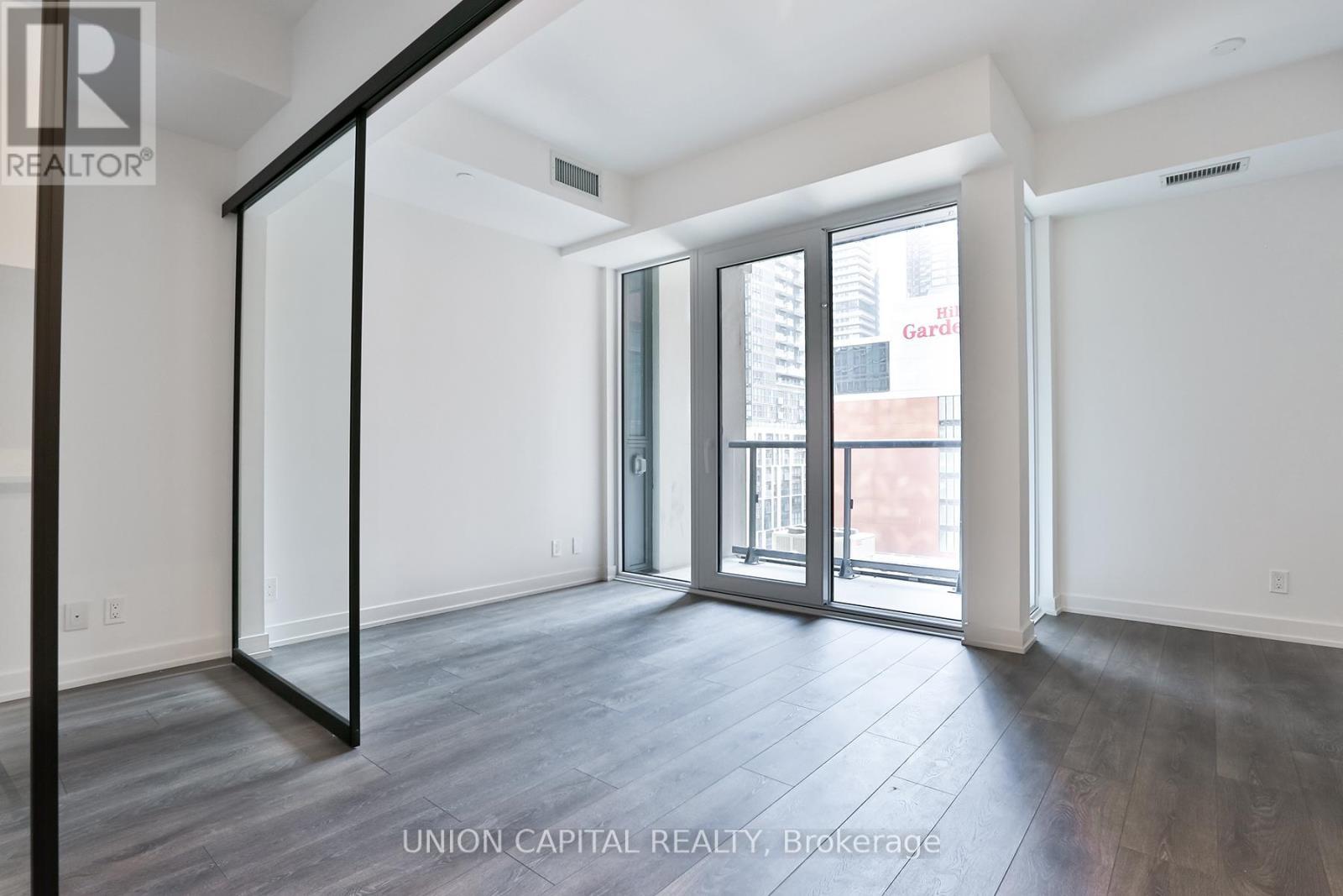 1111 - 108 Peter Street, Toronto, ON - Indoor Photo Showing Other Room