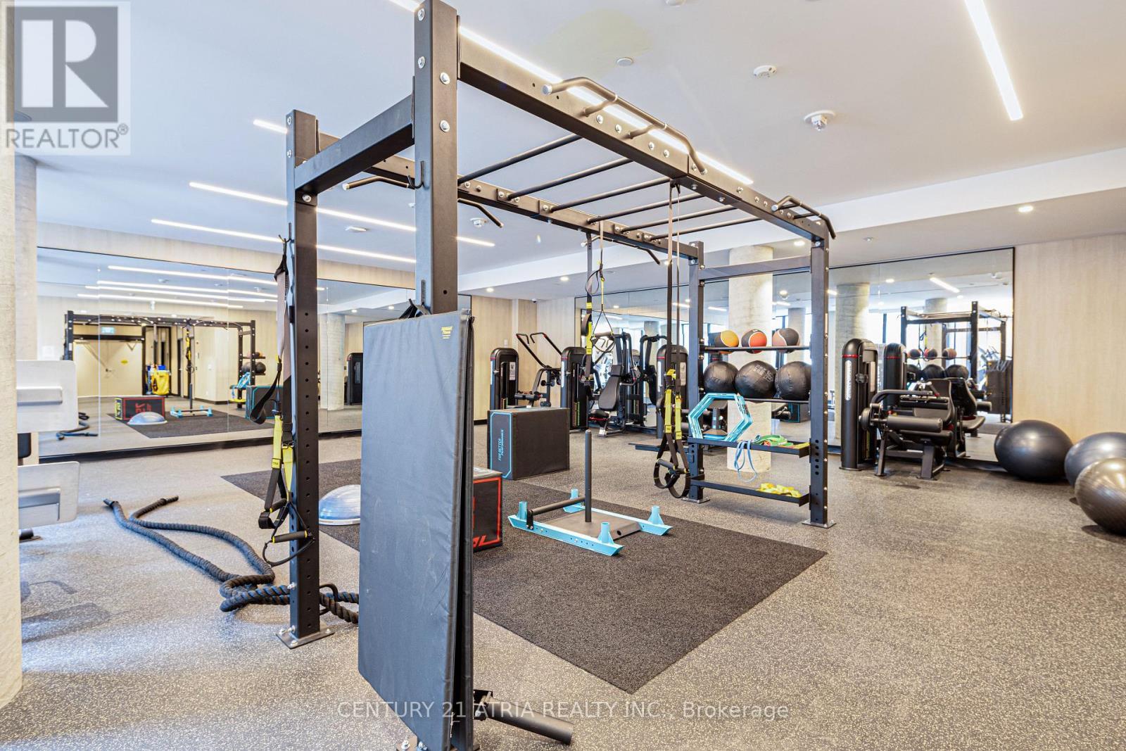 1820 - 2020 Bathurst Street, Toronto, ON - Indoor Photo Showing Gym Room