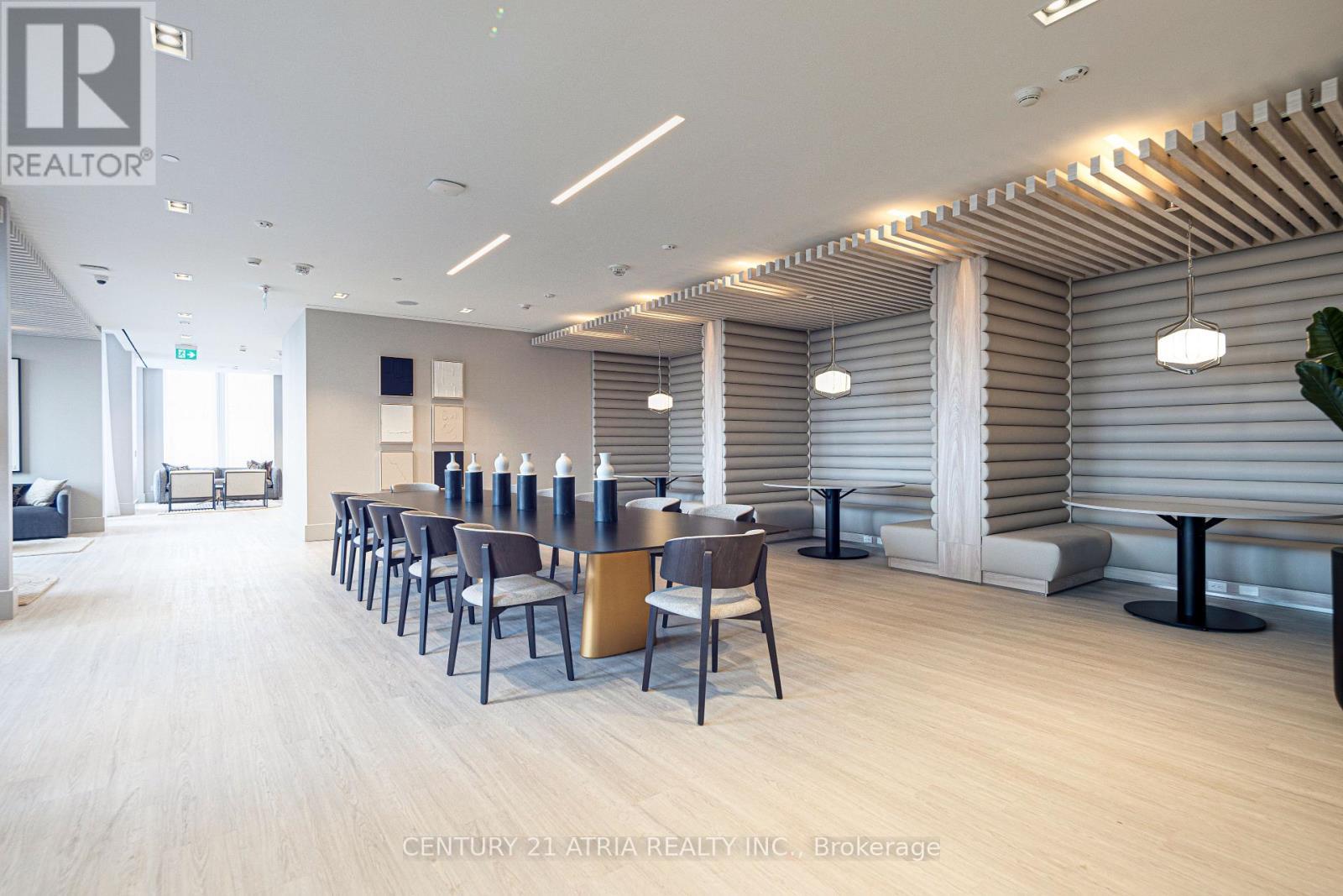 1820 - 2020 Bathurst Street, Toronto, ON - Indoor