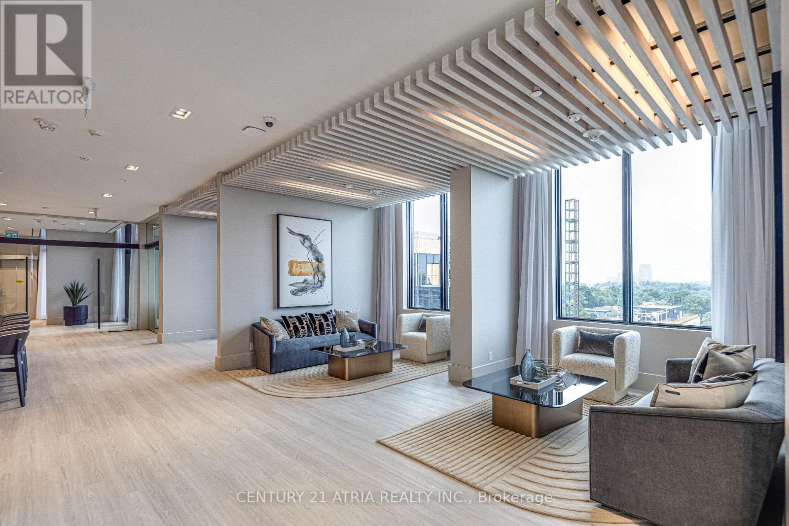 1820 - 2020 Bathurst Street, Toronto, ON - Indoor