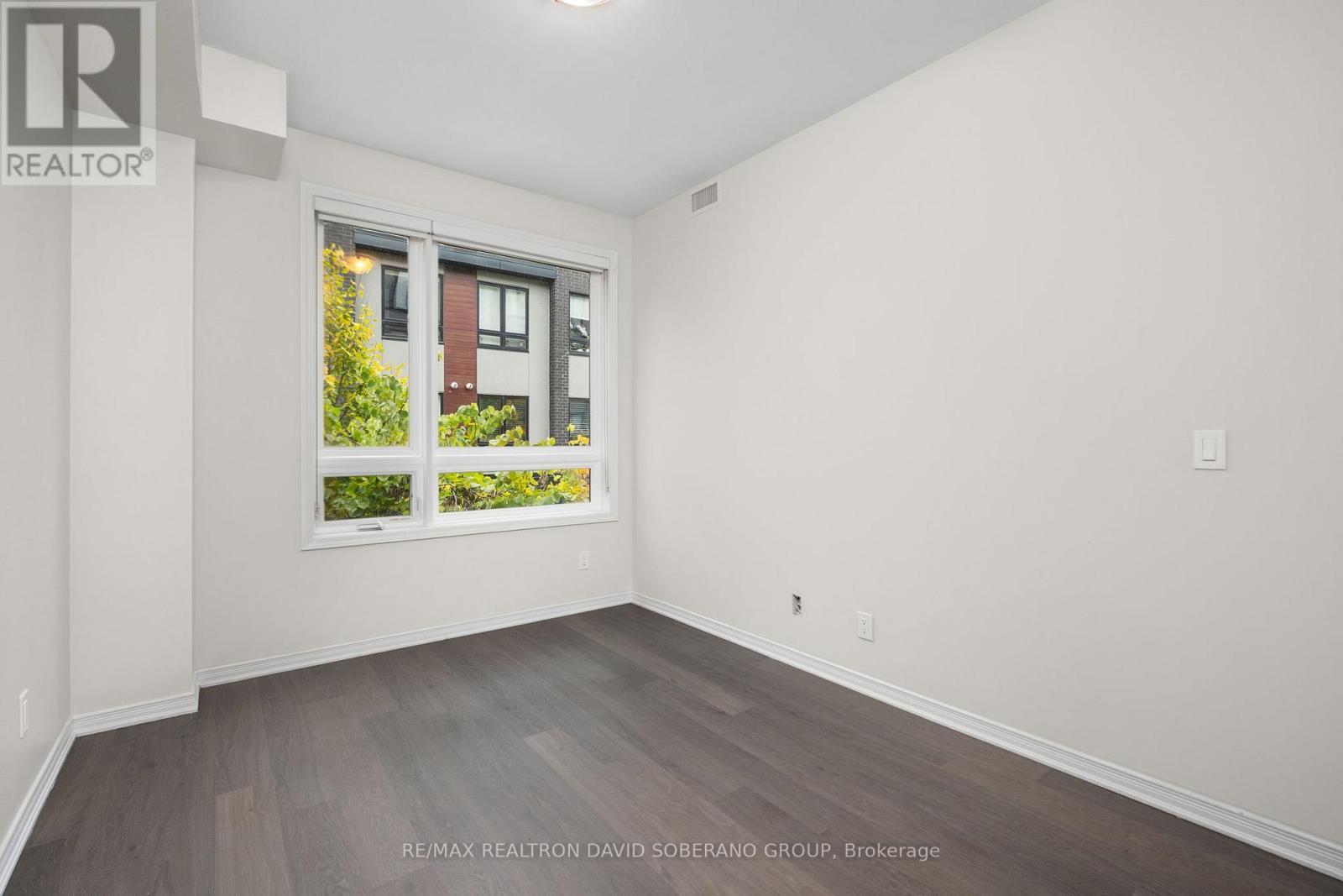 202 - 1120 Briar Hill Avenue, Toronto, ON - Indoor Photo Showing Other Room