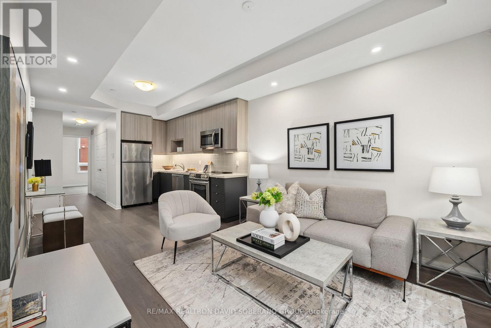 202 - 1120 Briar Hill Avenue, Toronto, ON - Indoor Photo Showing Living Room