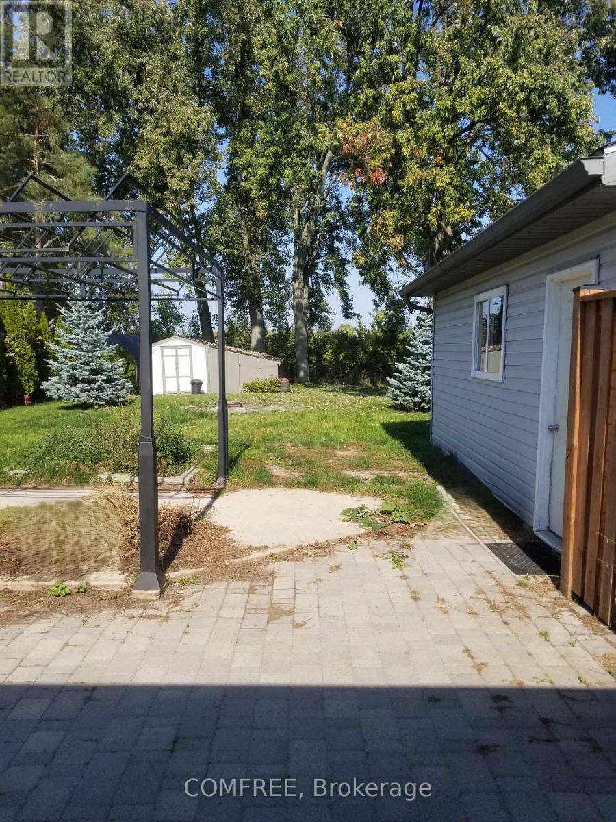 1978 Victoria Street, Innisfil (Stroud), ON - Outdoor