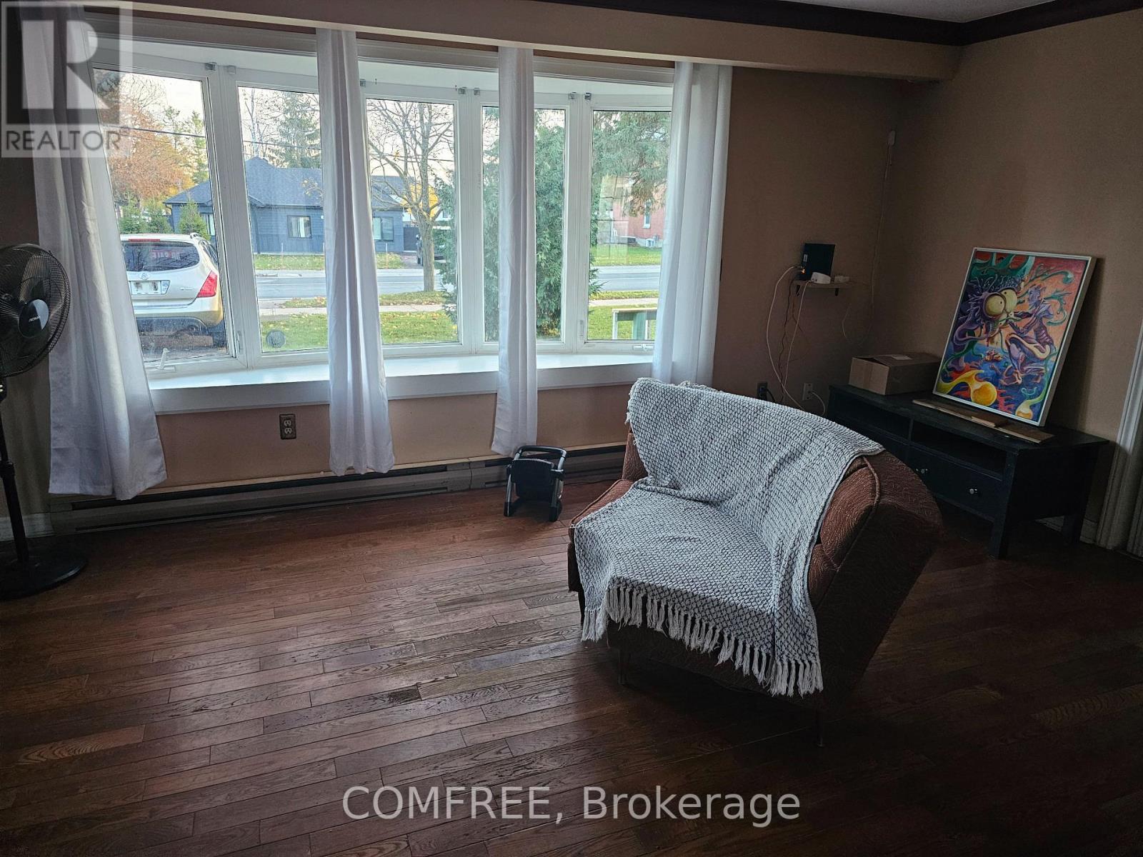 1978 Victoria Street, Innisfil (Stroud), ON - Indoor Photo Showing Other Room