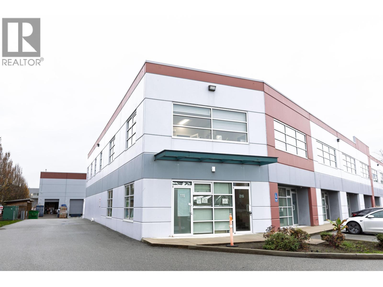 215 5108 North Fraser Way, Burnaby, BC