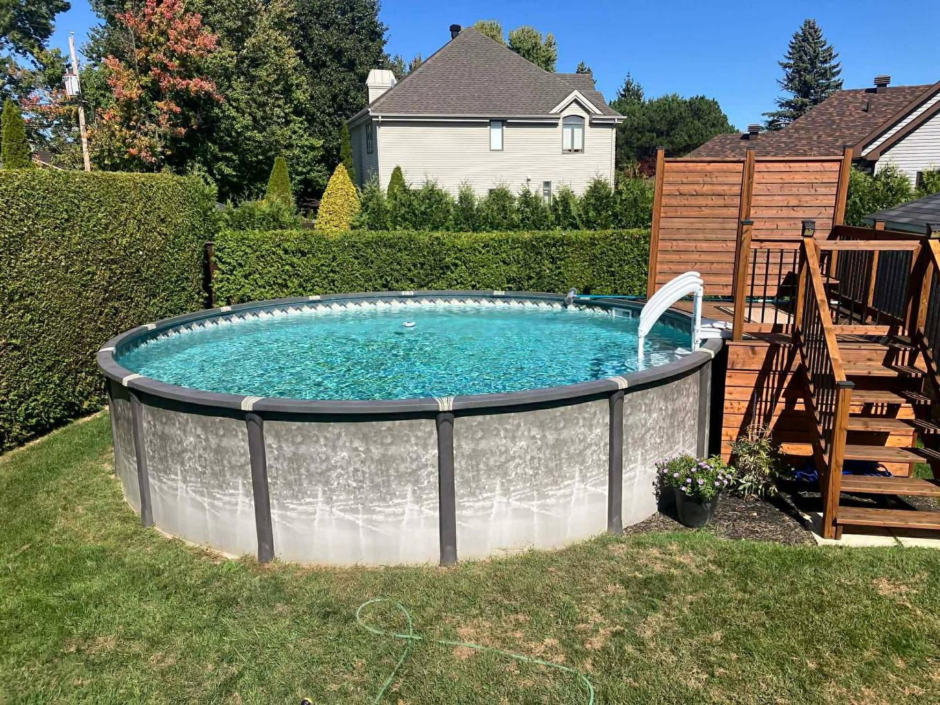 Pool - 66 Rue Douglas-Anderson, Châteauguay, QC - Outdoor With Above Ground Pool