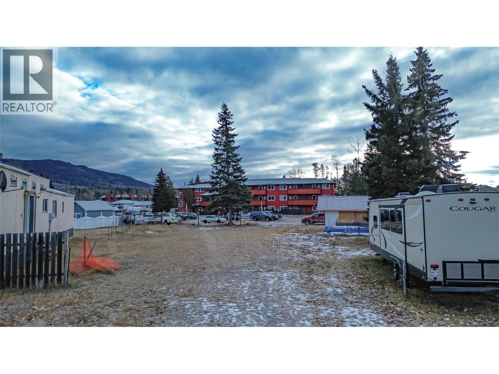 32 Aspen Place, Tumbler Ridge, BC