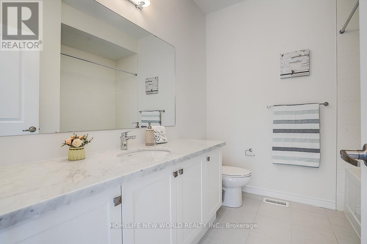 4 Freeman Williams Street, Markham, ON - Indoor Photo Showing Bathroom