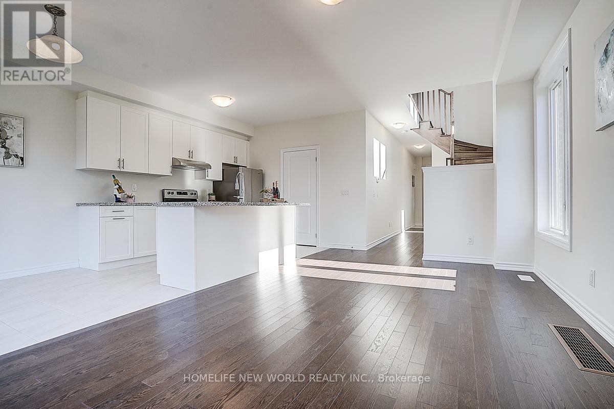 4 Freeman Williams Street, Markham, ON - Indoor Photo Showing Kitchen