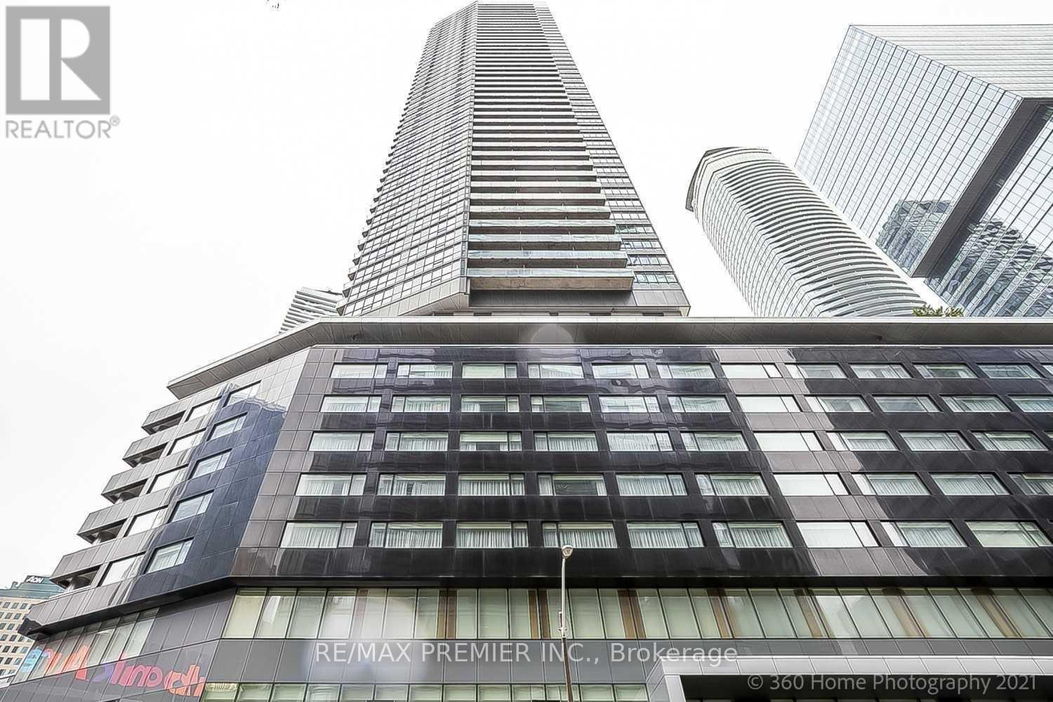 3308 - 65 Bremner Boulevard, Toronto, ON - Outdoor With Facade