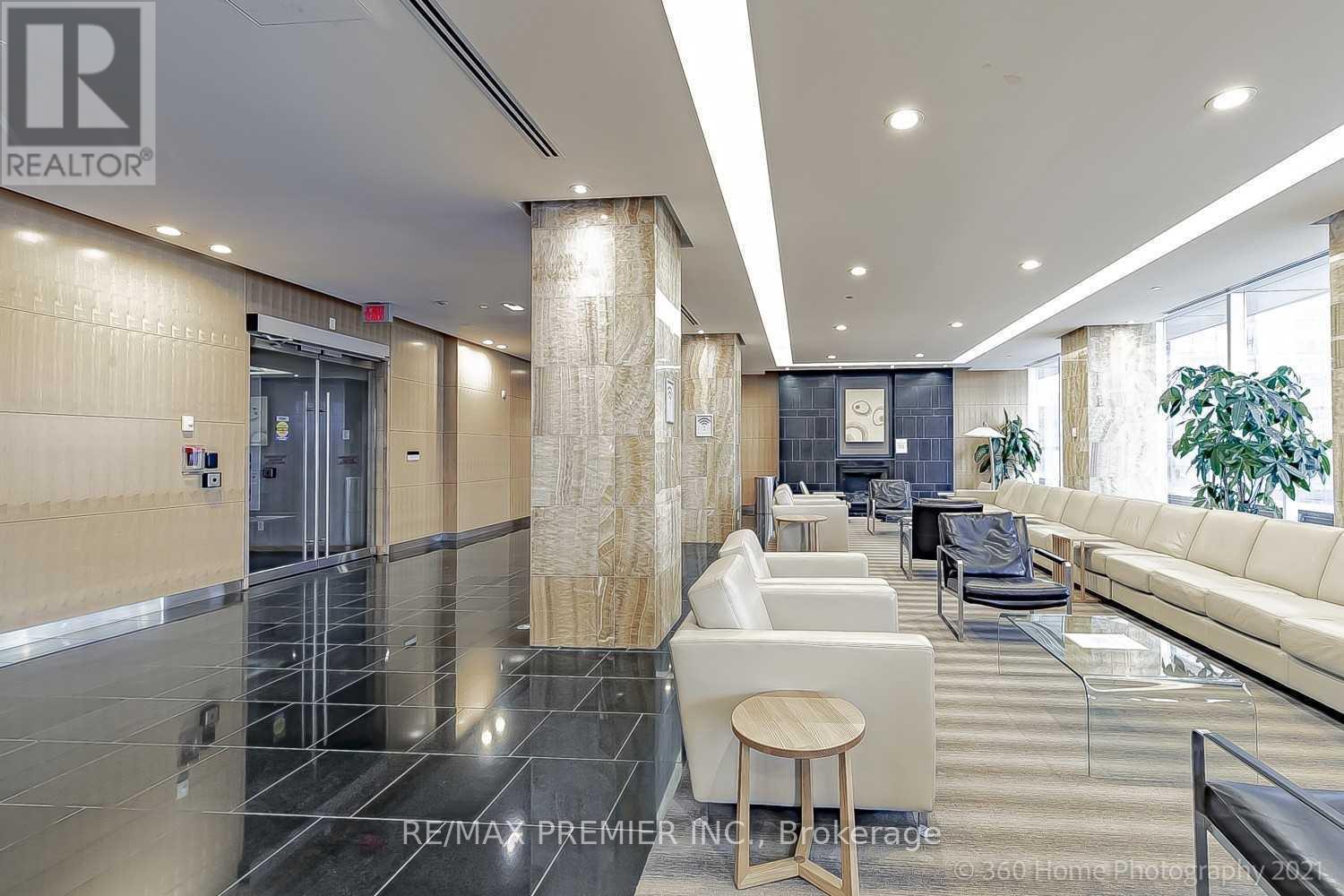 3308 - 65 Bremner Boulevard, Toronto, ON - Indoor Photo Showing Other Room