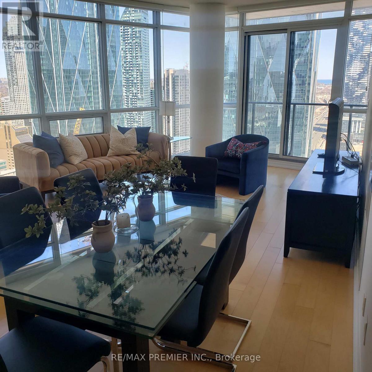 3308 - 65 Bremner Boulevard, Toronto, ON - Indoor