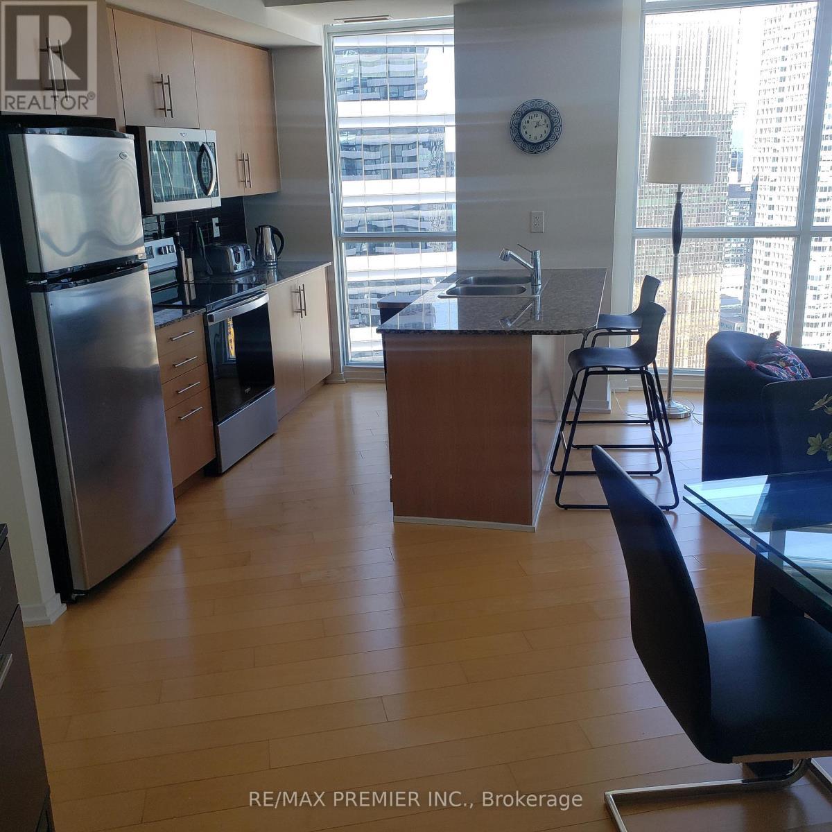3308 - 65 Bremner Boulevard, Toronto, ON - Indoor Photo Showing Kitchen