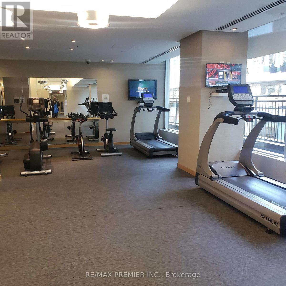 3308 - 65 Bremner Boulevard, Toronto, ON - Indoor Photo Showing Gym Room
