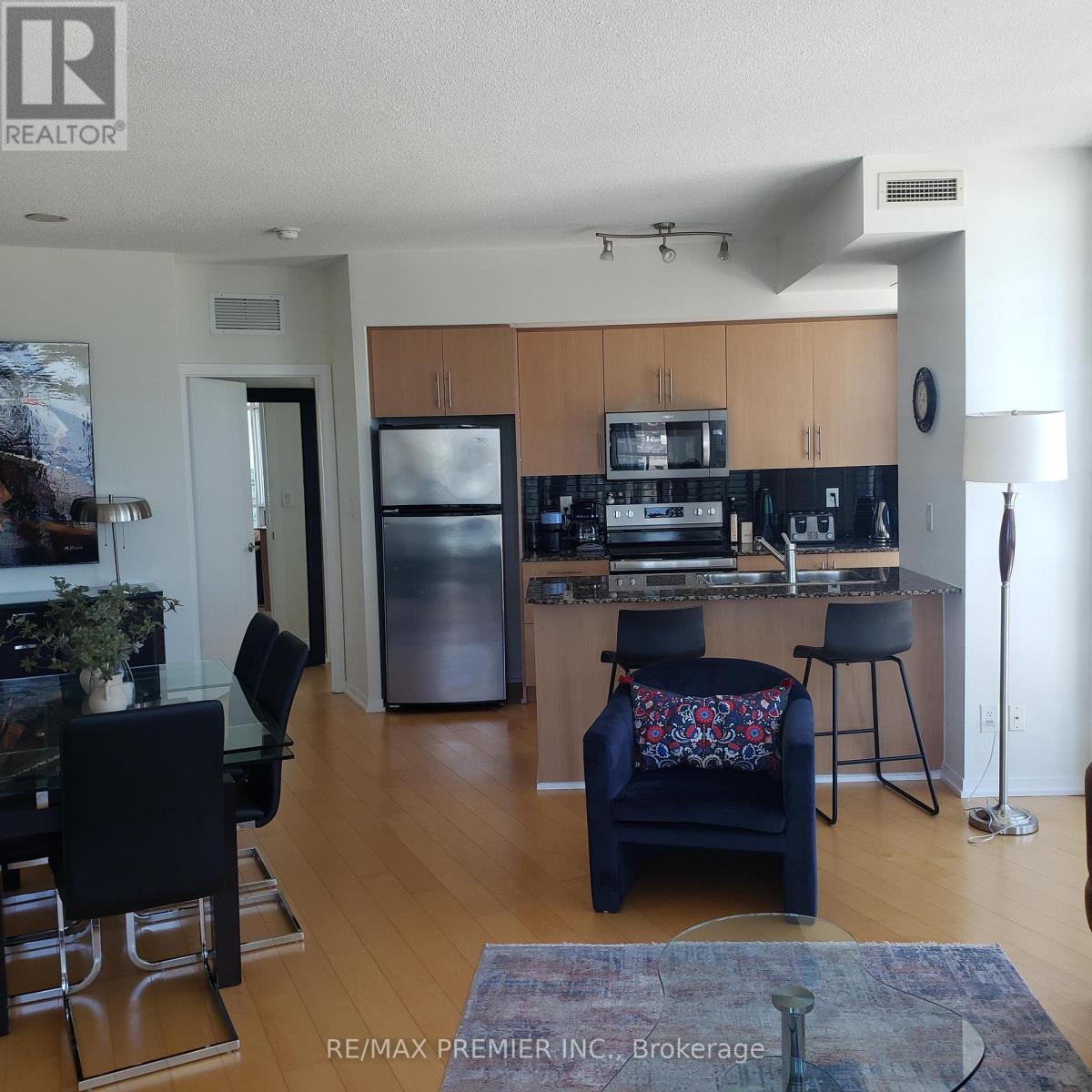 3308 - 65 Bremner Boulevard, Toronto, ON - Indoor Photo Showing Kitchen