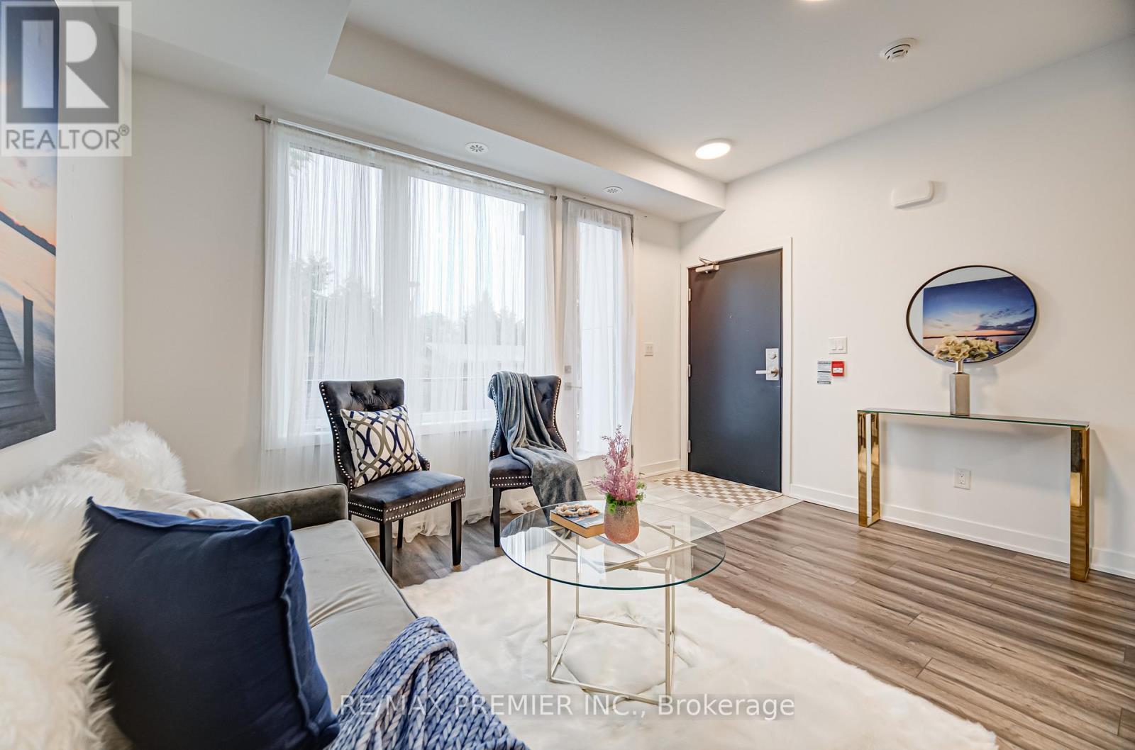 8 - 1479 O'Connor Drive, Toronto, ON - Indoor