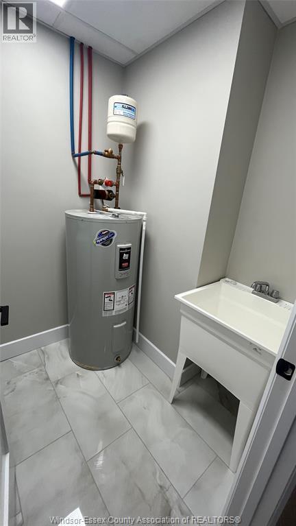 140 Main East Unit# 305, Kingsville, ON - Indoor