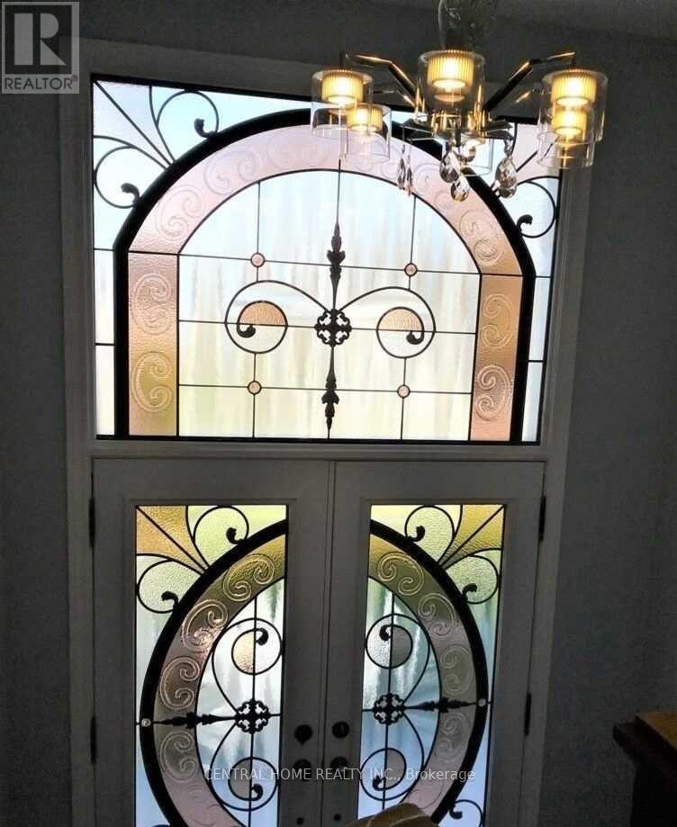 59 Blaney Crescent, Toronto, ON - Indoor Photo Showing Other Room