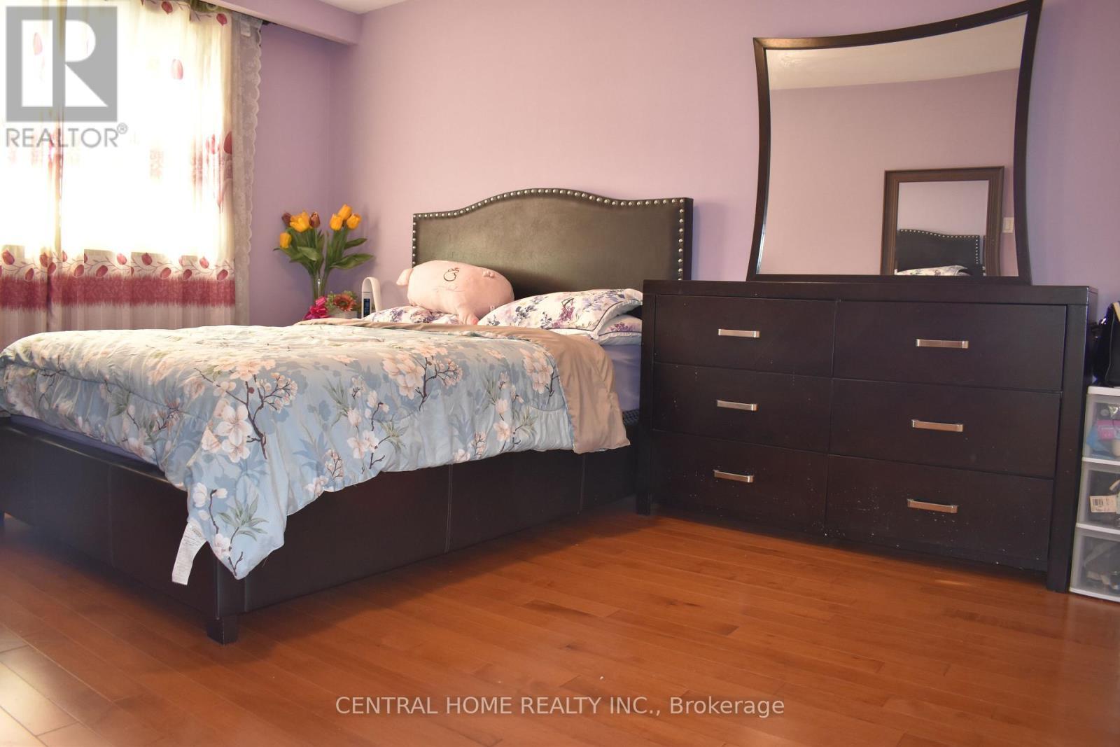 59 Blaney Crescent, Toronto, ON - Indoor Photo Showing Bedroom