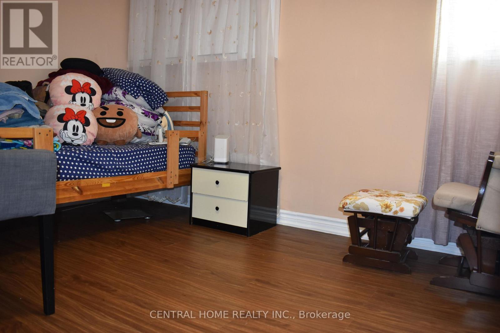 59 Blaney Crescent, Toronto, ON - Indoor Photo Showing Bedroom