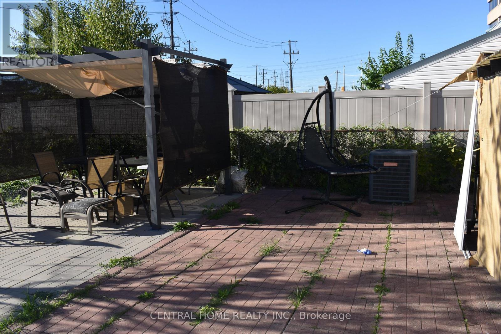 59 Blaney Crescent, Toronto, ON - Outdoor