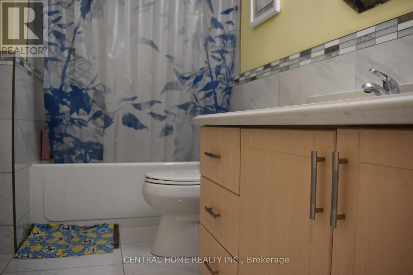 59 Blaney Crescent, Toronto, ON - Indoor Photo Showing Bathroom