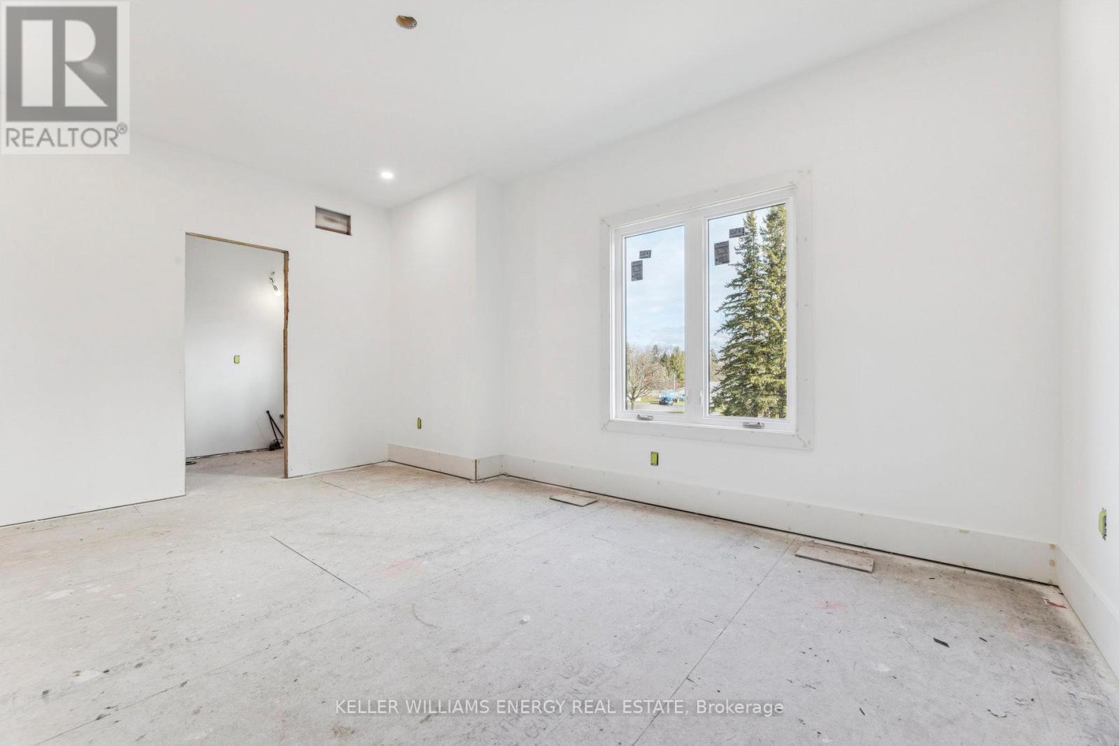 13 Union Street, Cavan Monaghan (Millbrook Village), ON - Indoor Photo Showing Other Room