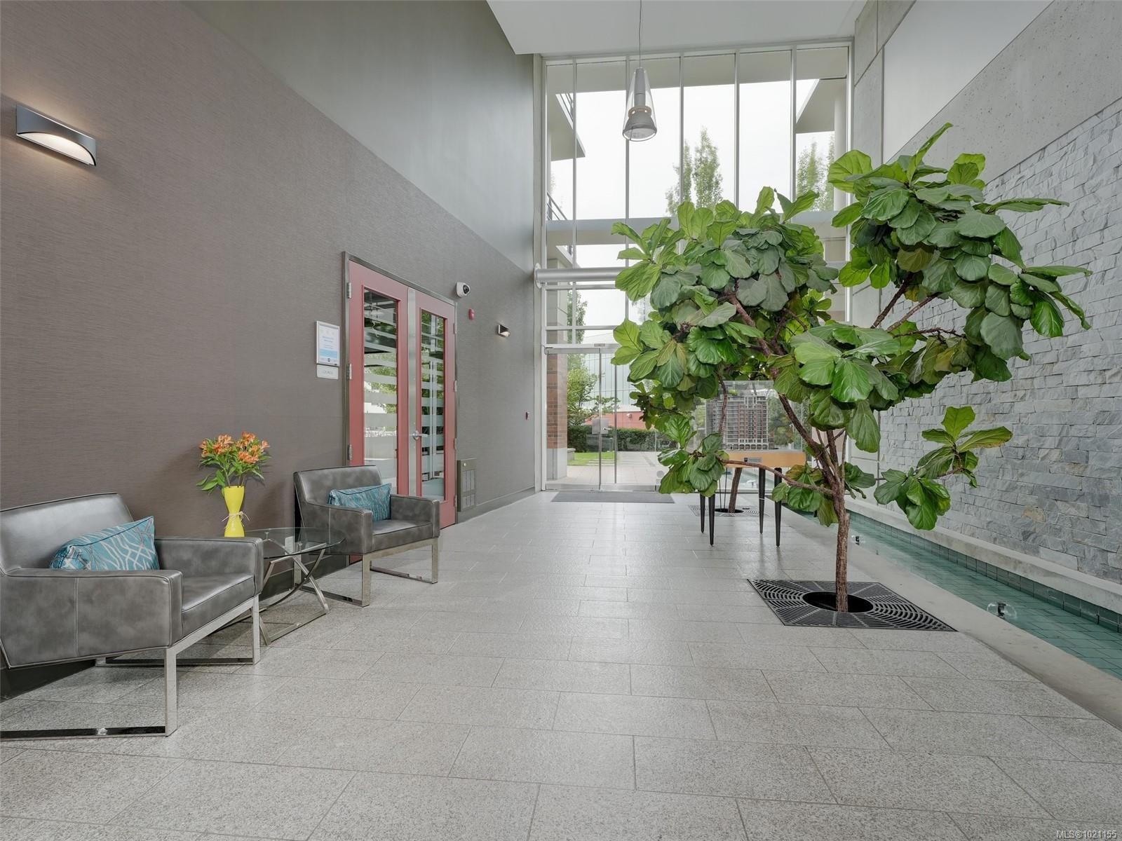 N609-737 Humboldt St, Victoria, BC - Indoor Photo Showing Other Room