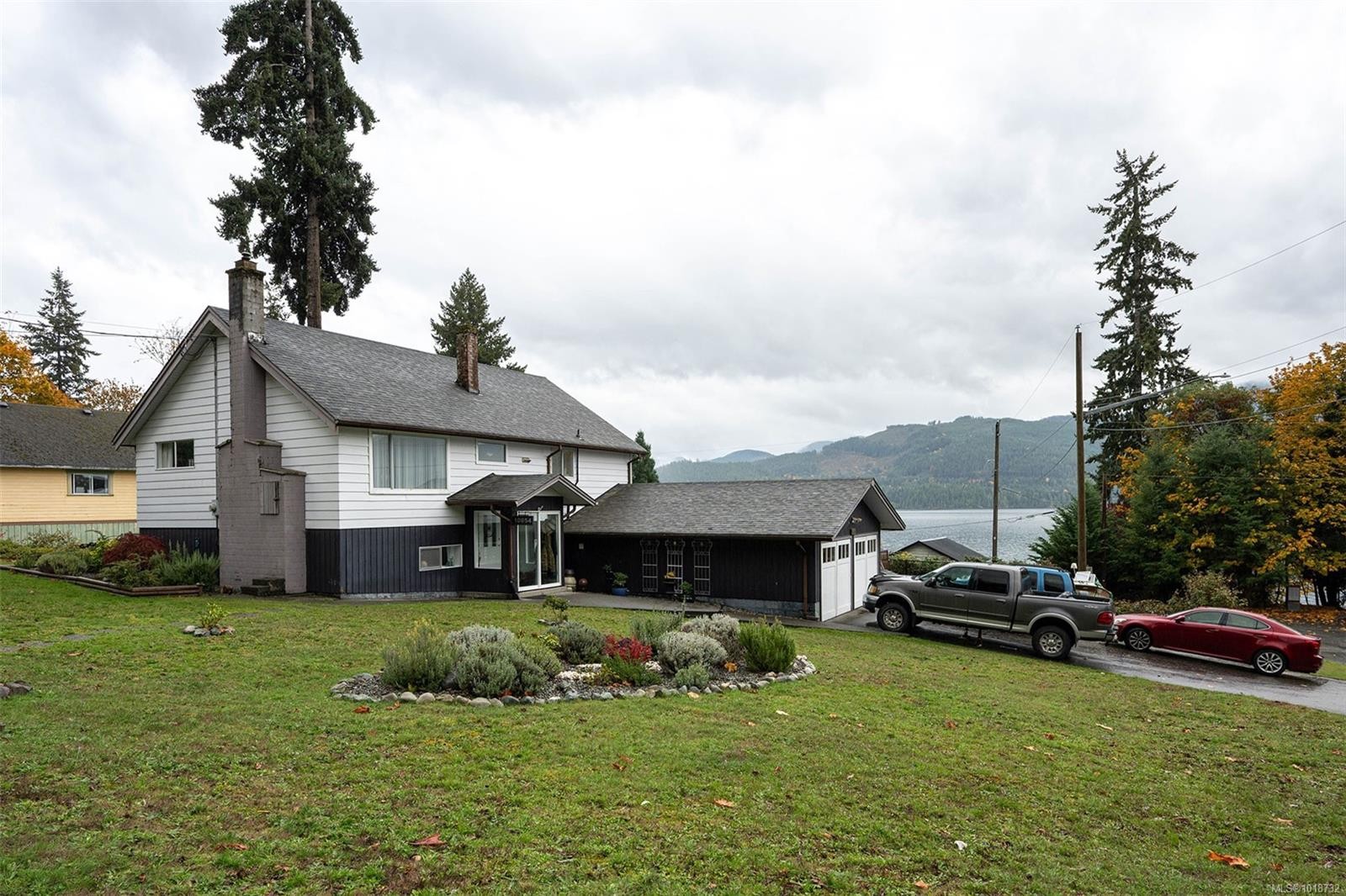 10654 Youbou Rd, Youbou, BC