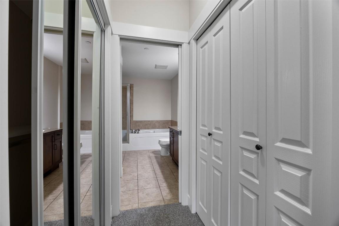 412-795 Mcgill Road, Kamloops, BC - Indoor Photo Showing Other Room