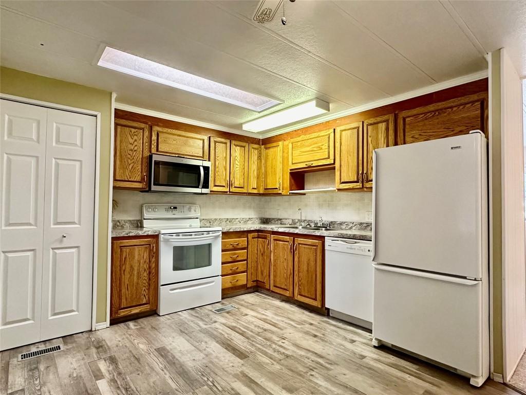 41-6601 Tucelnuit Drive, Oliver, BC