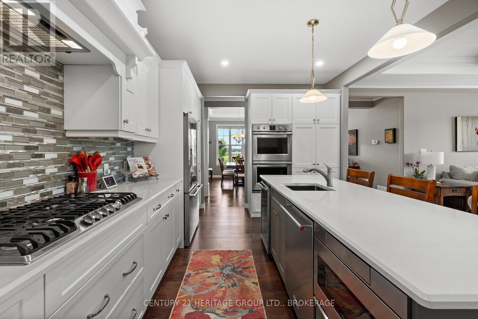 13 - 1071 Cranberry Cove Lane, Frontenac (Frontenac South), ON - Indoor Photo Showing Kitchen With Upgraded Kitchen