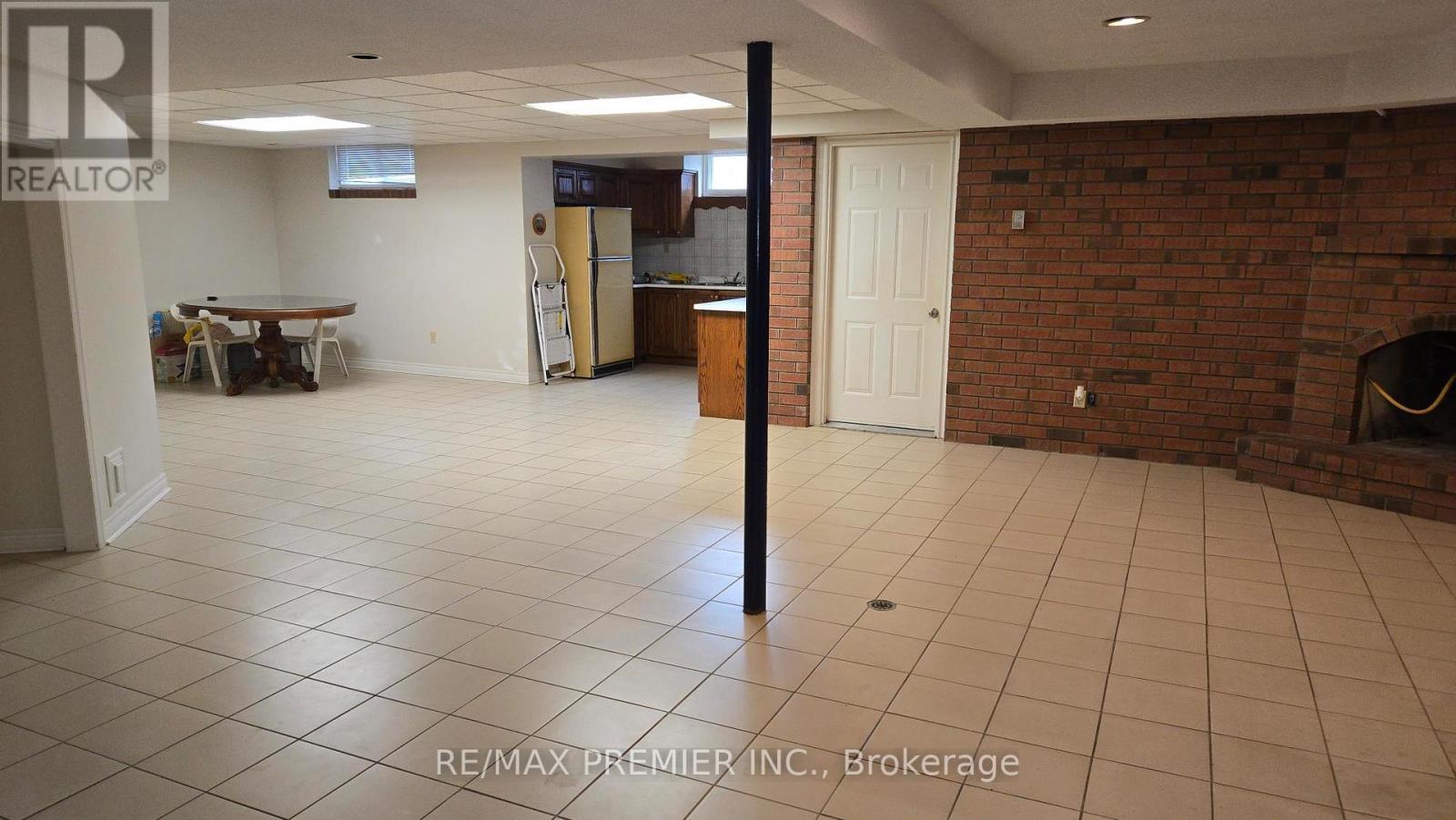 36 Railway Street, Vaughan, ON - Indoor