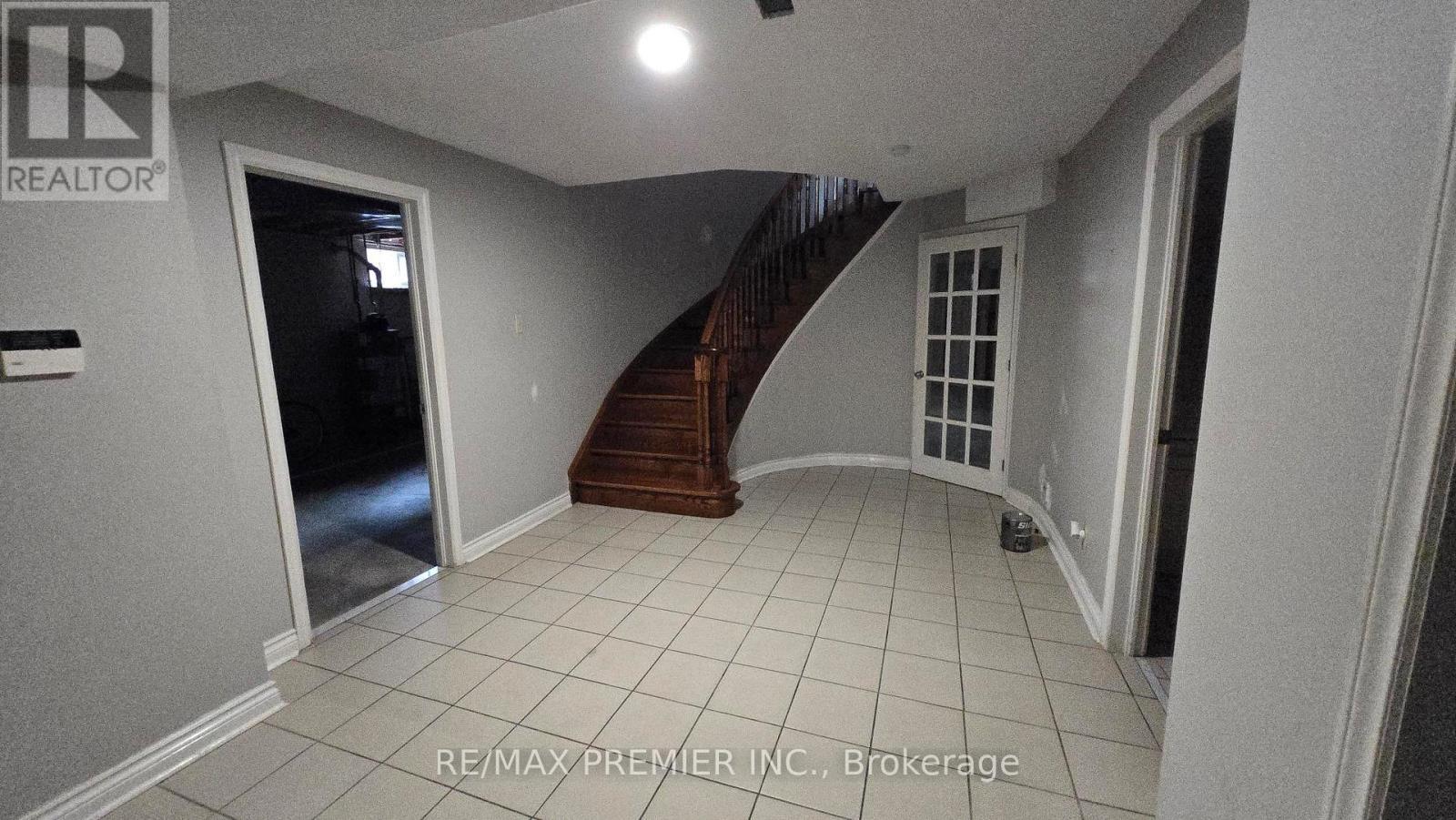 36 Railway Street, Vaughan, ON - Indoor Photo Showing Other Room