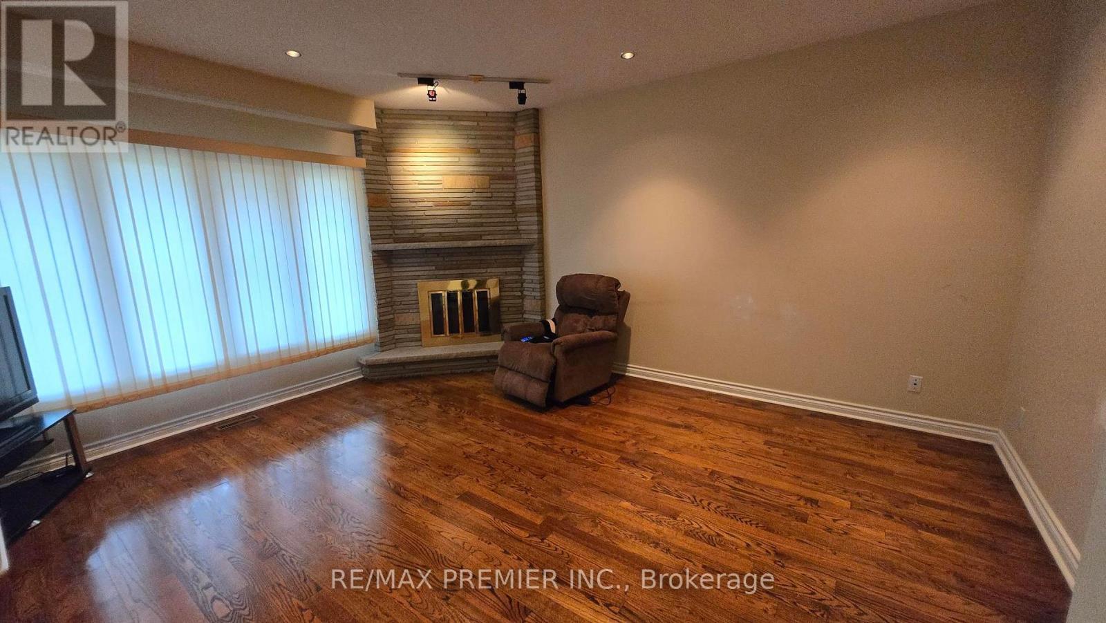 36 Railway Street, Vaughan, ON - Indoor Photo Showing Other Room