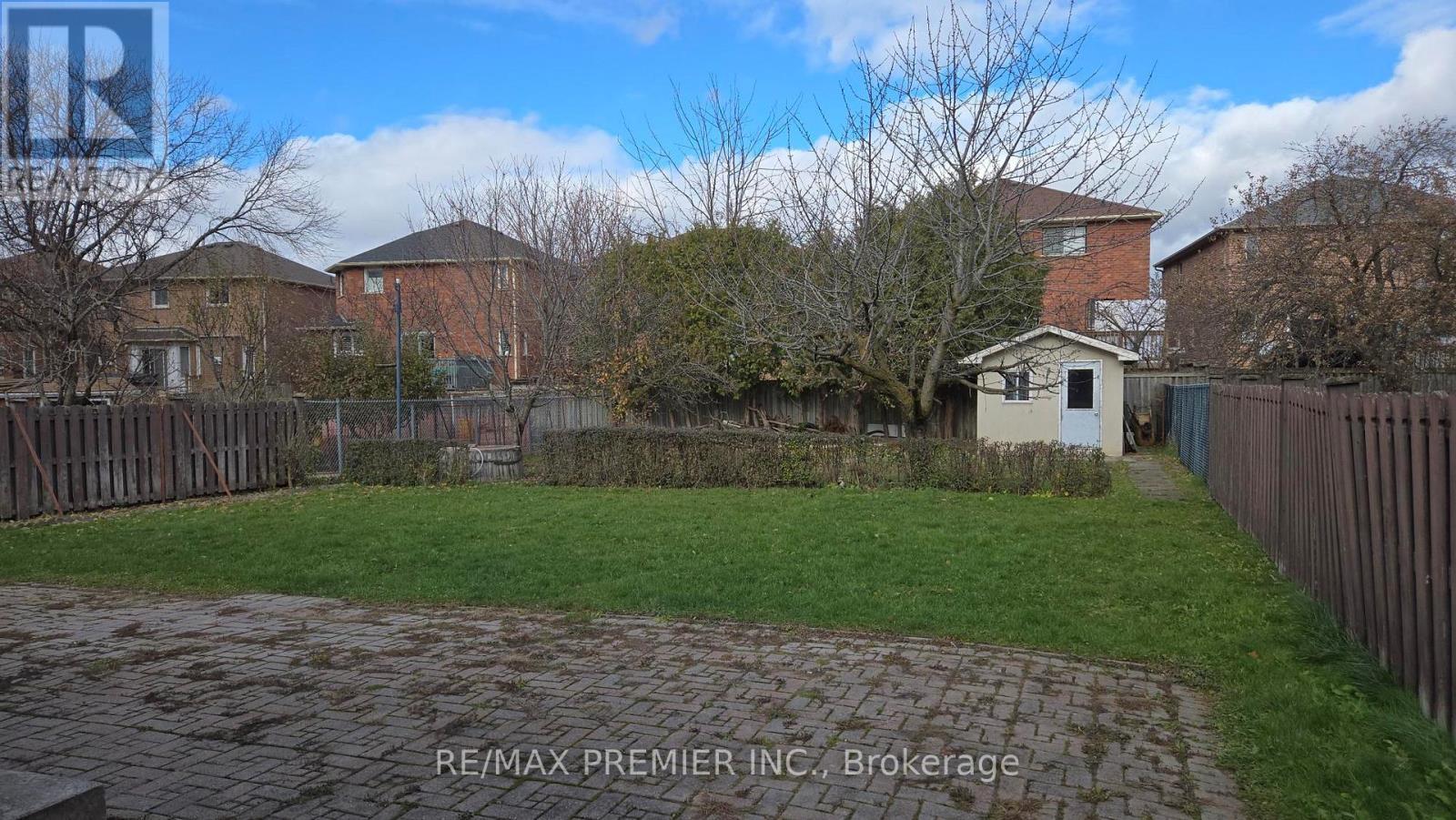 36 Railway Street, Vaughan, ON - Outdoor