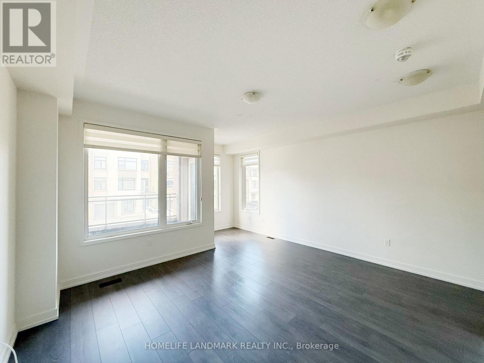 172 Squire Crescent, Oakville, ON - Indoor Photo Showing Other Room