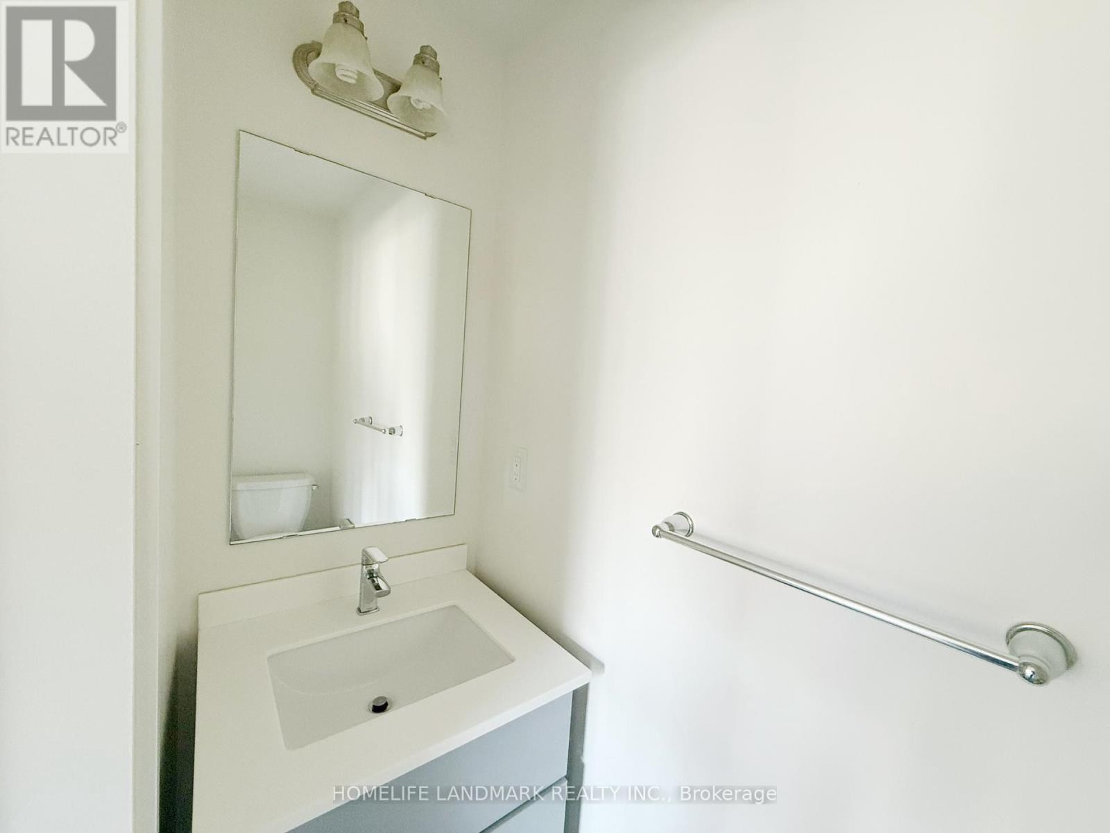 172 Squire Crescent, Oakville, ON - Indoor Photo Showing Bathroom