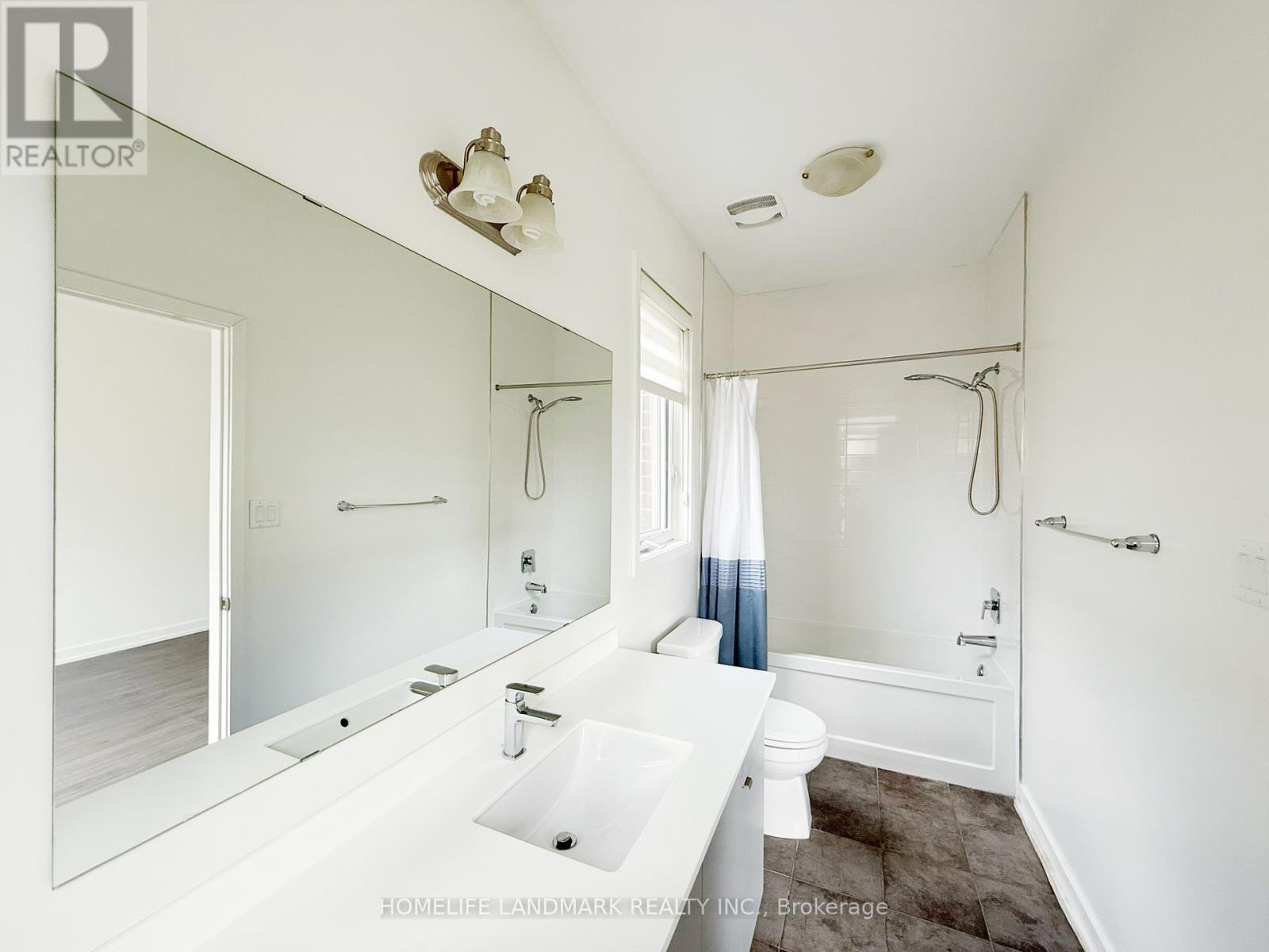 172 Squire Crescent, Oakville, ON - Indoor Photo Showing Bathroom