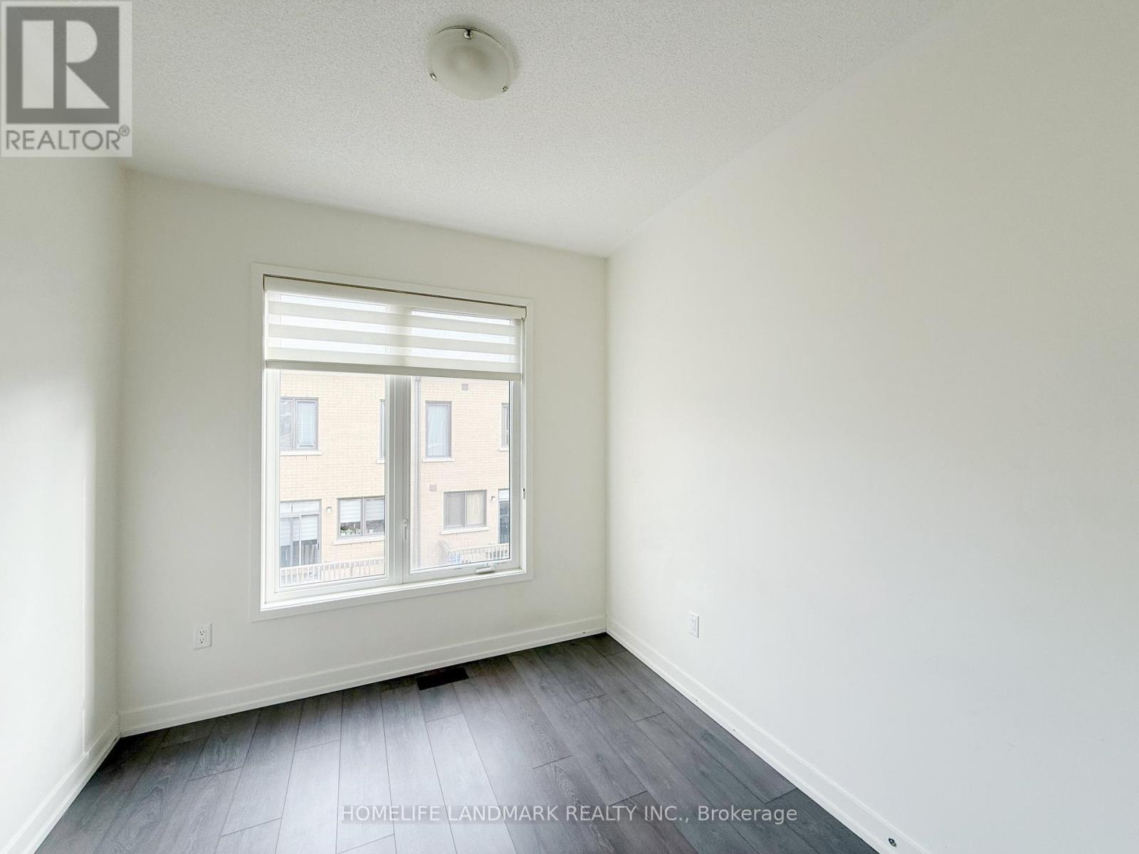 172 Squire Crescent, Oakville, ON - Indoor Photo Showing Other Room