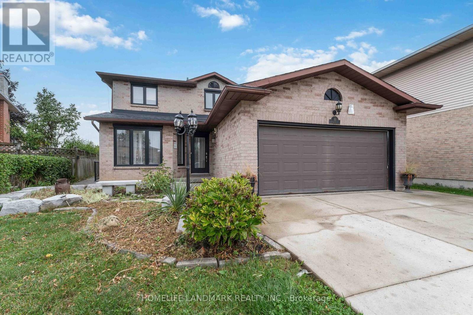15 Anita Court, Hamilton, ON - Outdoor