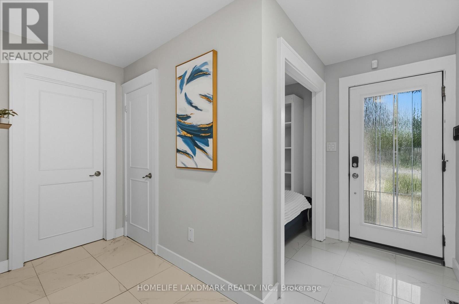 15 Anita Court, Hamilton, ON - Indoor Photo Showing Other Room