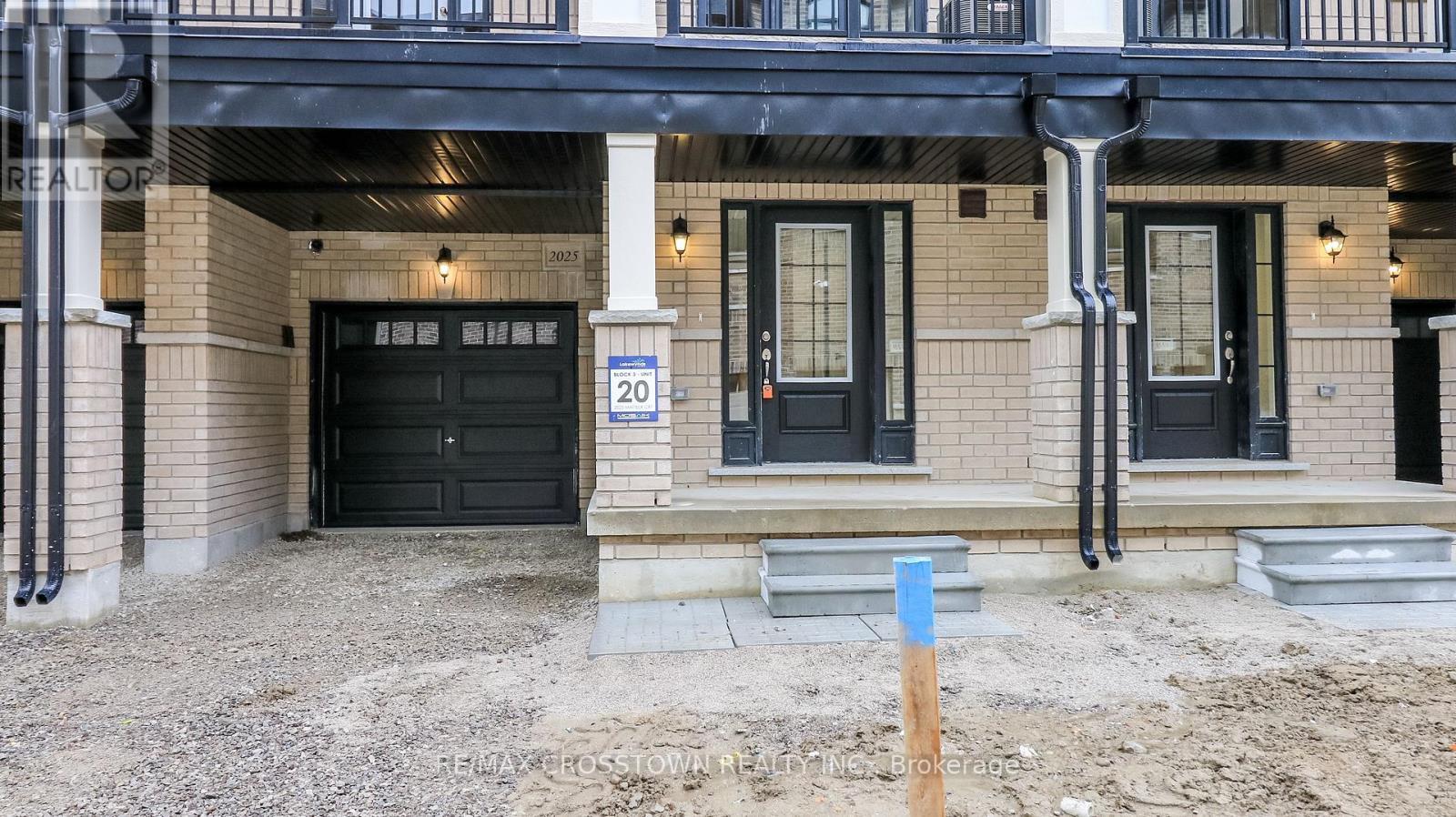 Unit 20 - 2025 Matteer Court, Innisfil, ON - Outdoor With Balcony