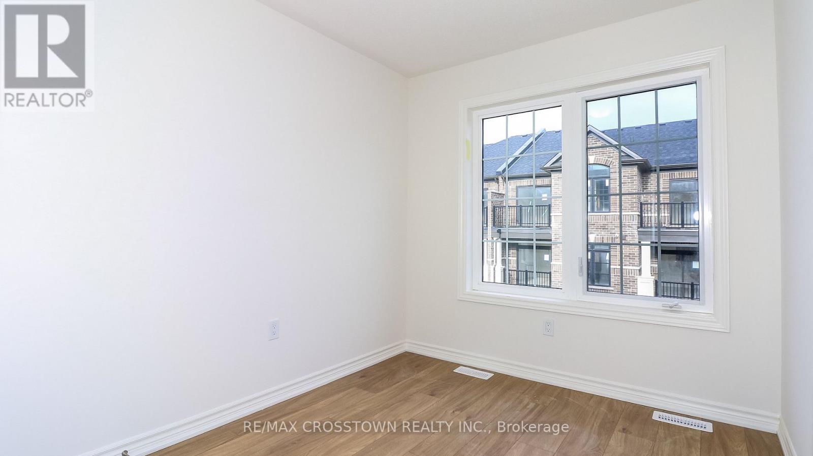 Unit 20 - 2025 Matteer Court, Innisfil, ON - Indoor Photo Showing Other Room