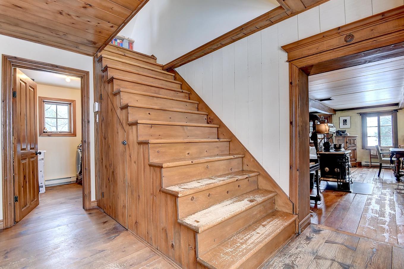 Escalier - 1720 Grand Rg St-Pierre, Sainte-Élisabeth, QC - Indoor Photo Showing Other Room
