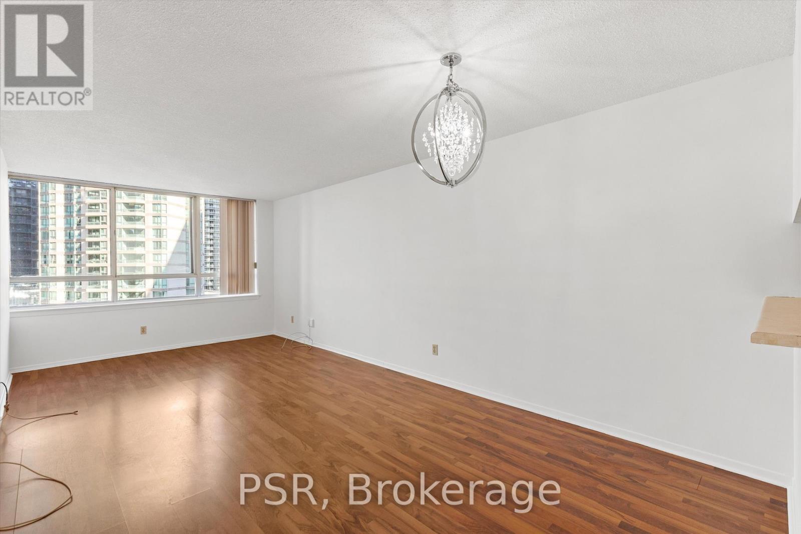 901 - 633 Bay Street, Toronto, ON - Indoor Photo Showing Other Room