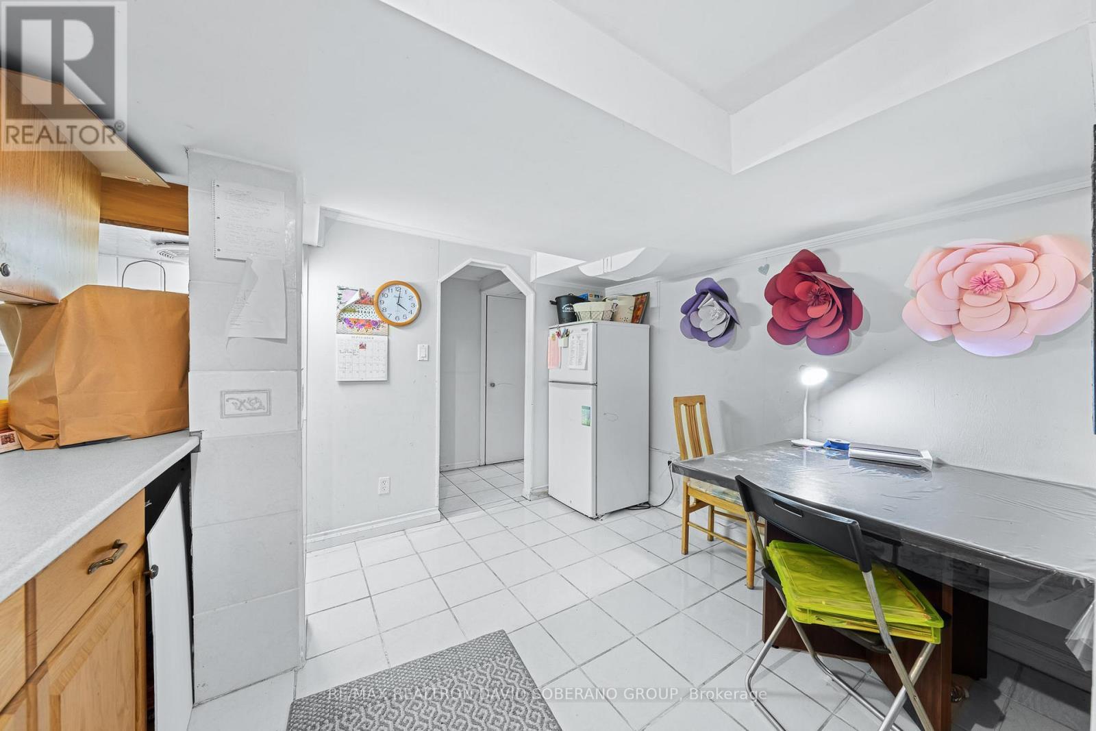 17 Wigan Crescent, Toronto, ON - Indoor