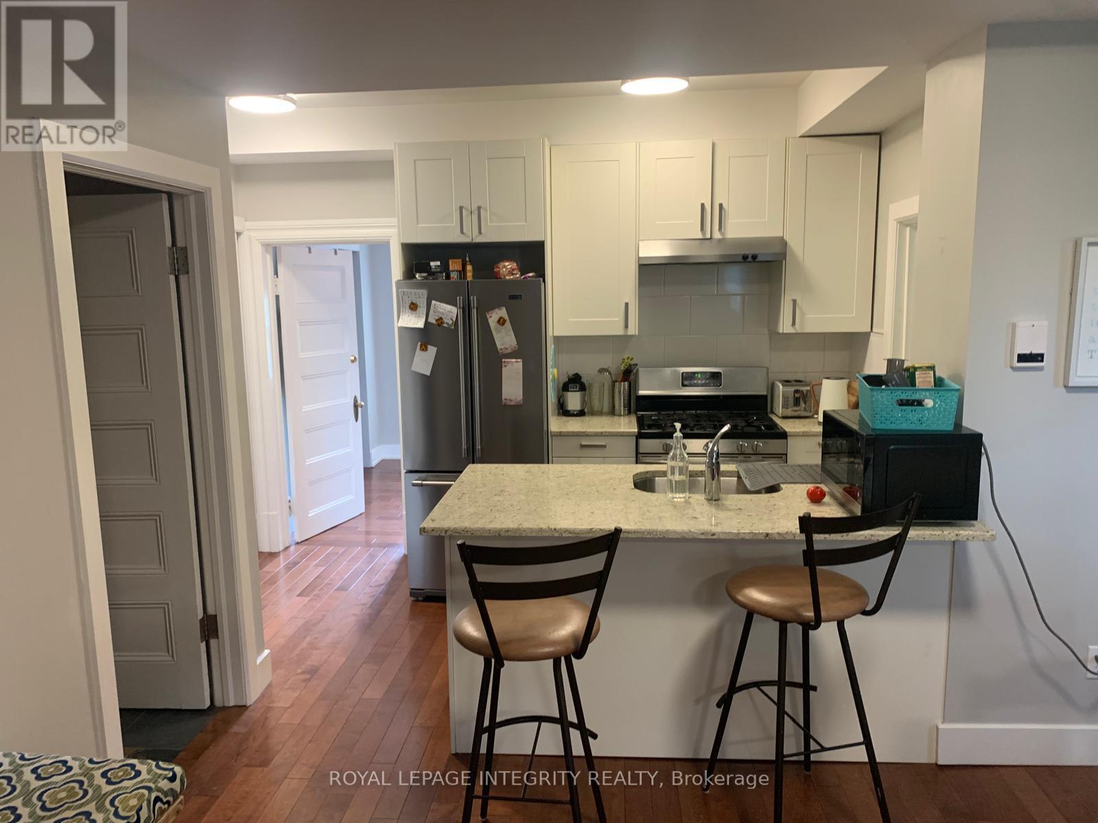 Unit 2 - 222 Argyle Avenue, Ottawa, ON - Indoor Photo Showing Kitchen