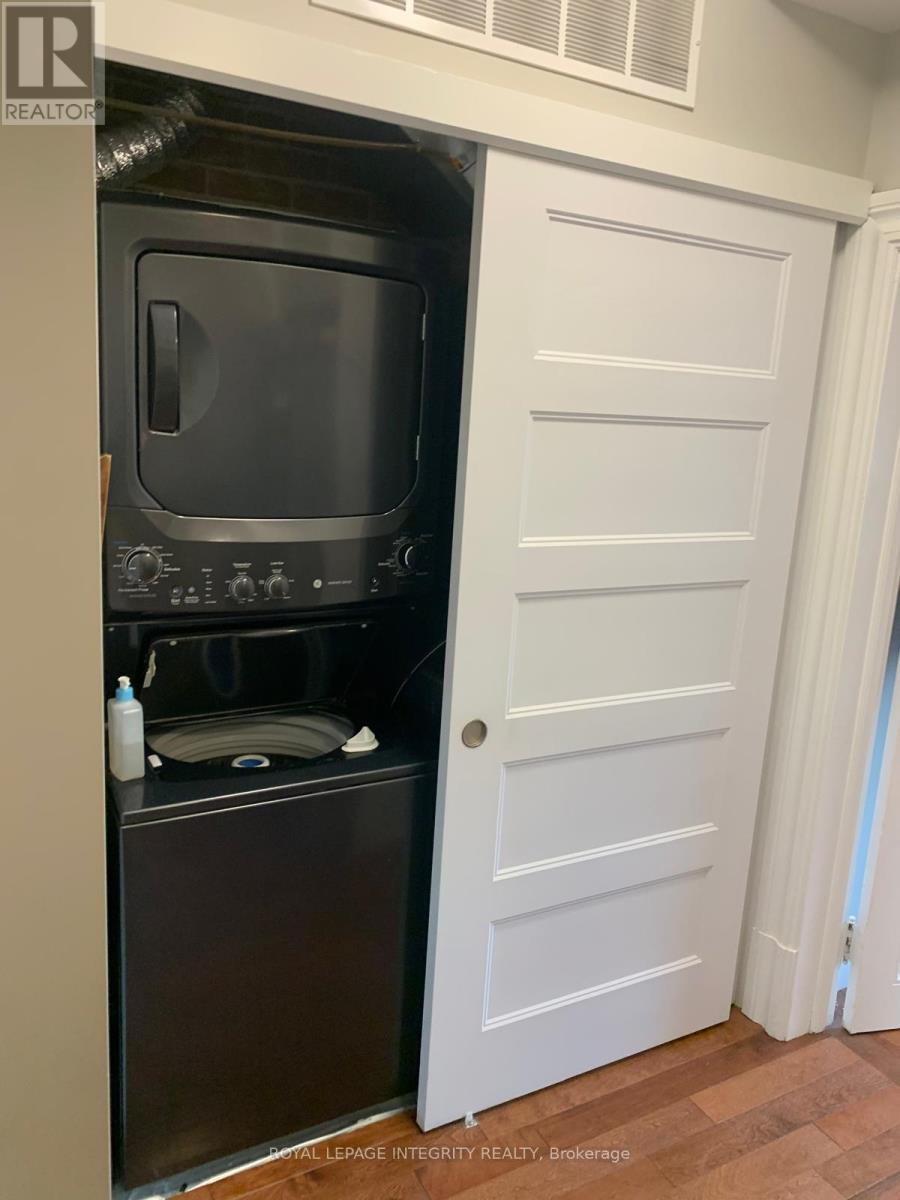 Unit 2 - 222 Argyle Avenue, Ottawa, ON - Indoor Photo Showing Laundry Room